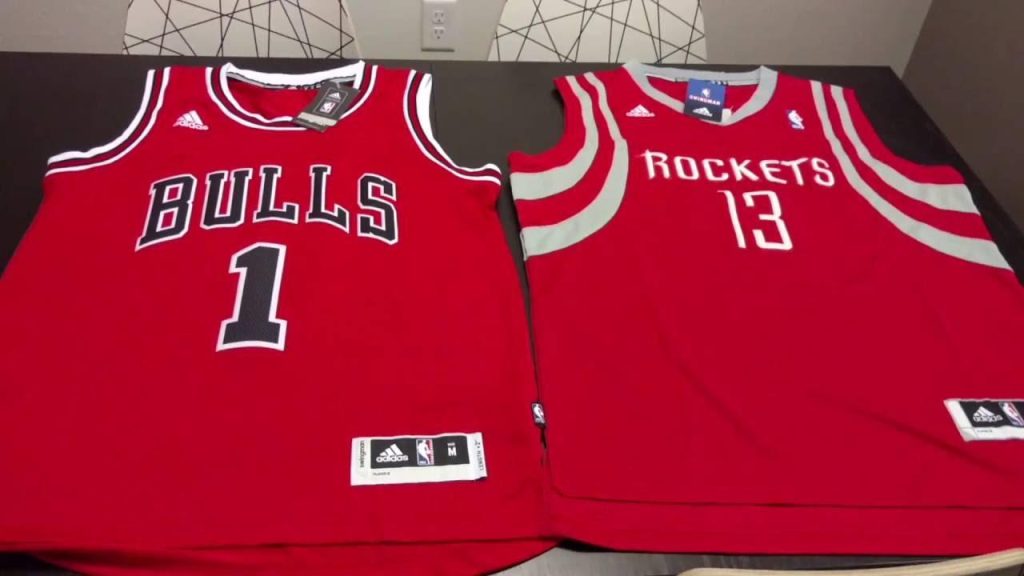 เสื้อแข่งบาสเกตบอล ที่สามารถตอบโจทย์ต่อความต้องการของแฟนบาส SWINGMAN